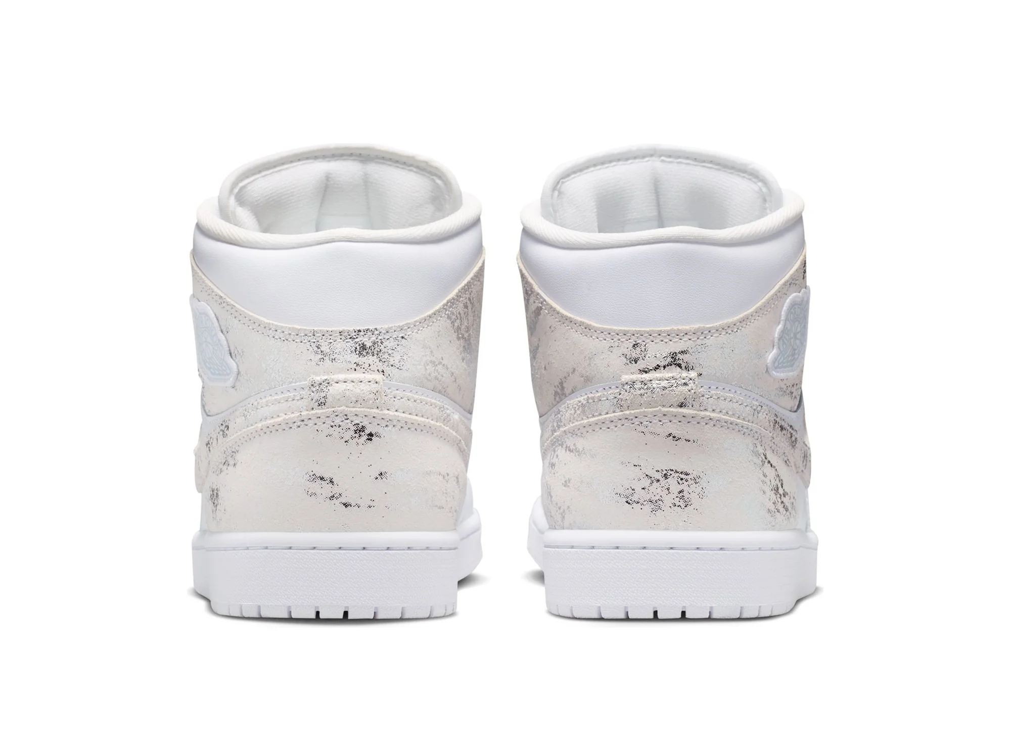 Air Jordan 1 Mid SE in White / Field Silver - Image 2