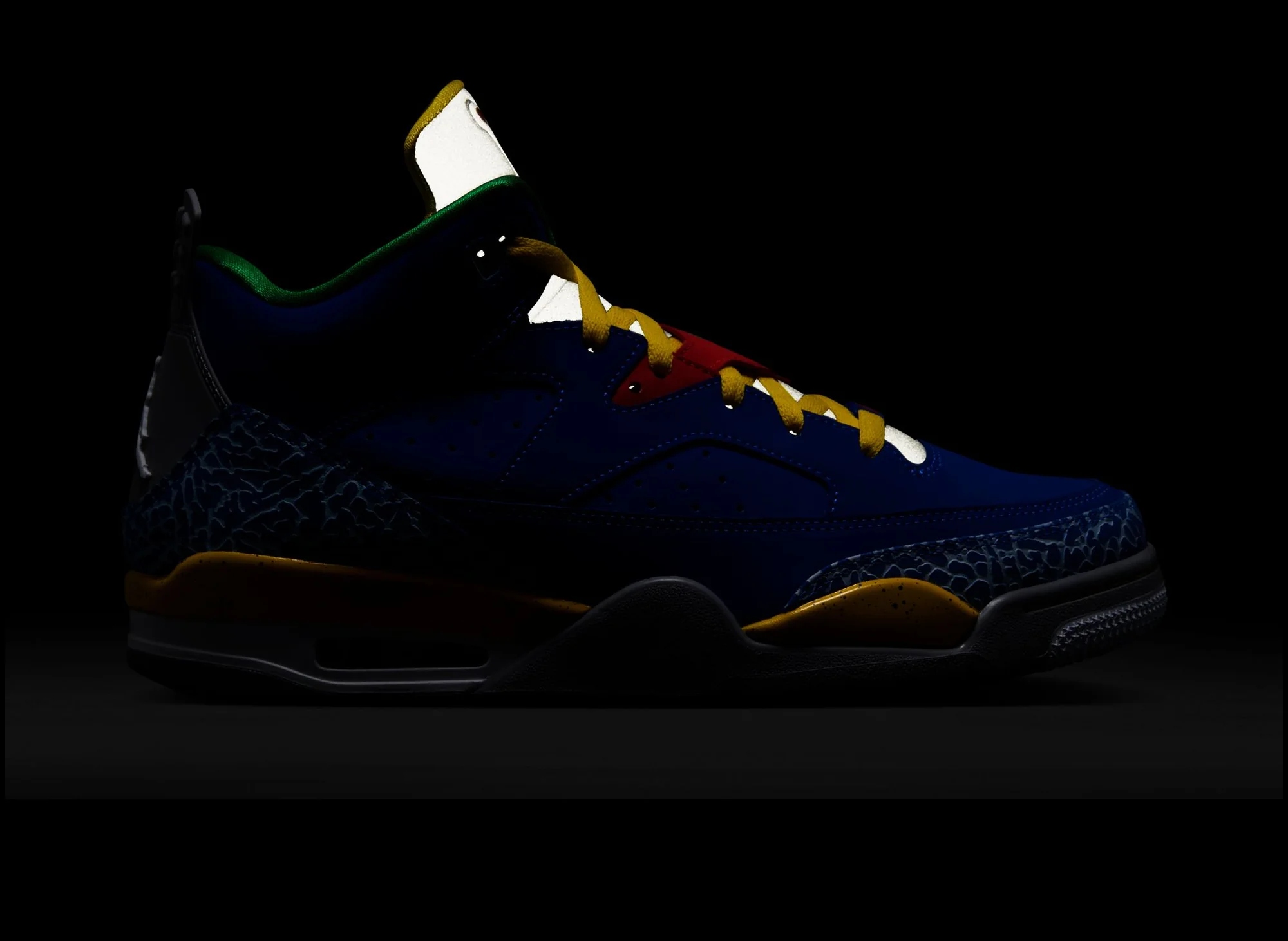 Jordan Son of Mars Low in Game Royal / White - Image 9