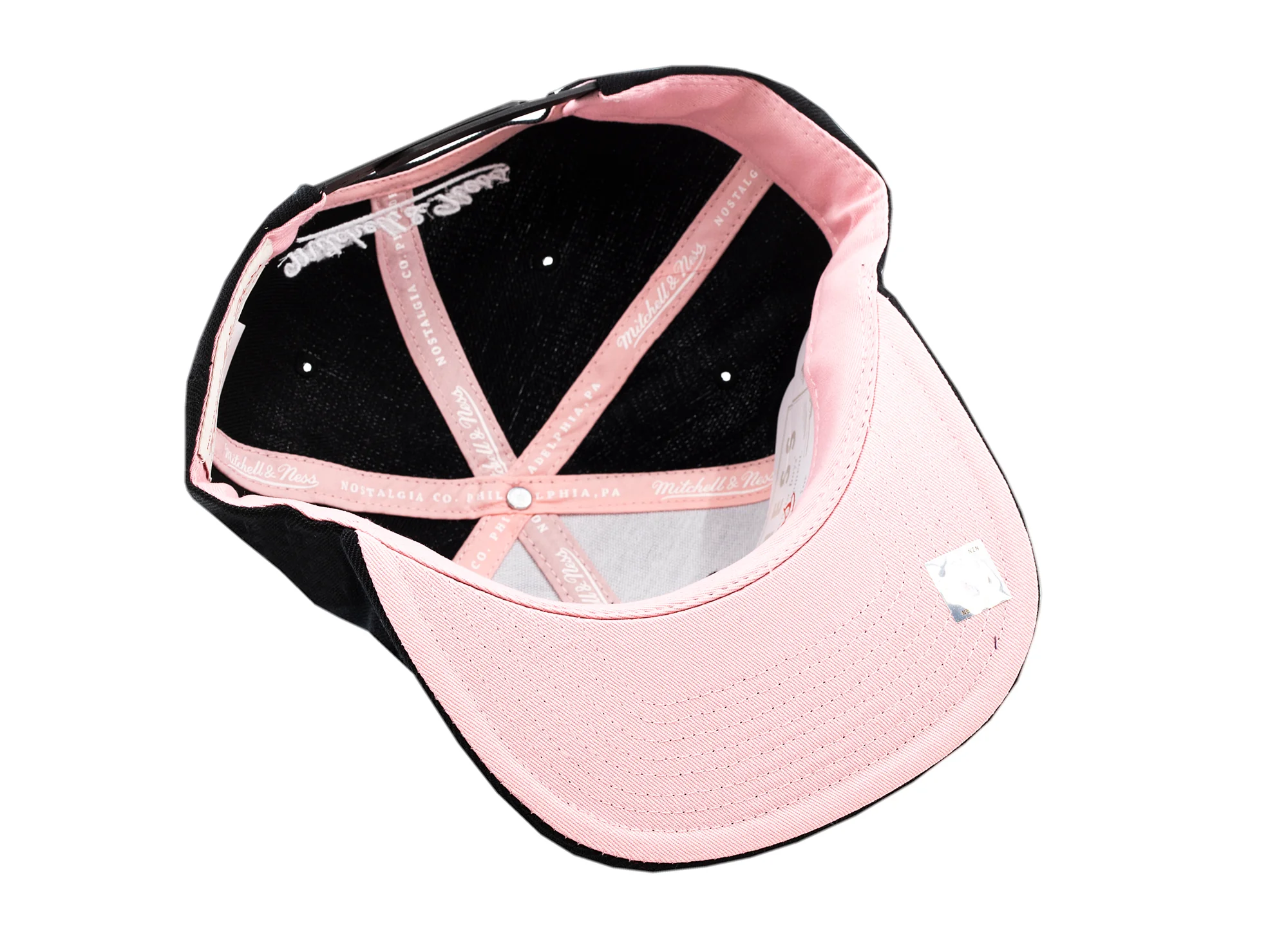 Mitchell & Ness Pink Under Finals Snapback HWC Miami Heat - Image 3